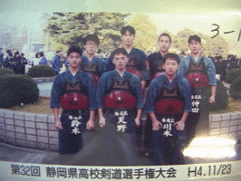 �V��̊w�N�����o�[