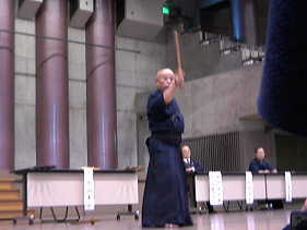 �Q�{�ړ���g